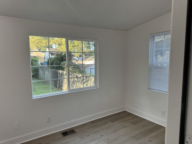 Building Photo - "Newly and beautifully remodeled 3-Bed home on Denmark Street!"