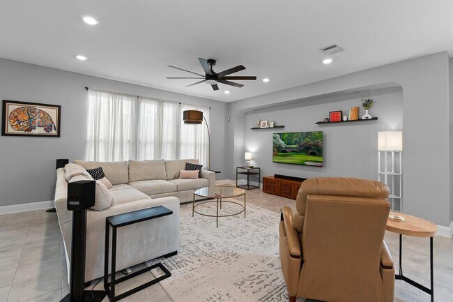 Building Photo - 7813 Peccary Dr