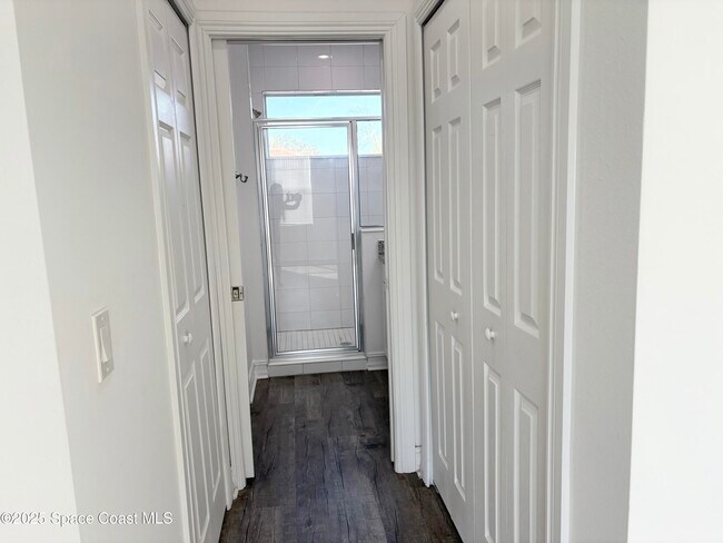 Building Photo - 1455 Isabella Dr