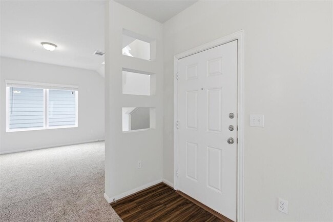 Building Photo - 141 Everglades Dr