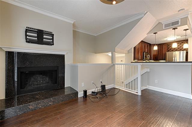 Building Photo - 2201 Wolf St