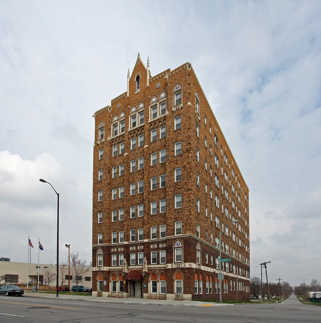 Building Photo - Mayfair Apartments