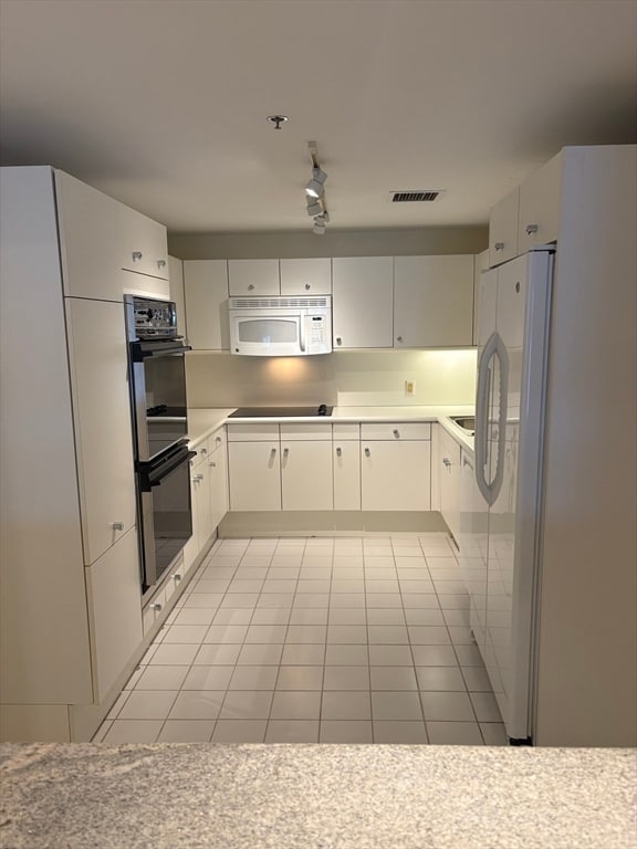 Building Photo - 83 Cambridge Pkwy