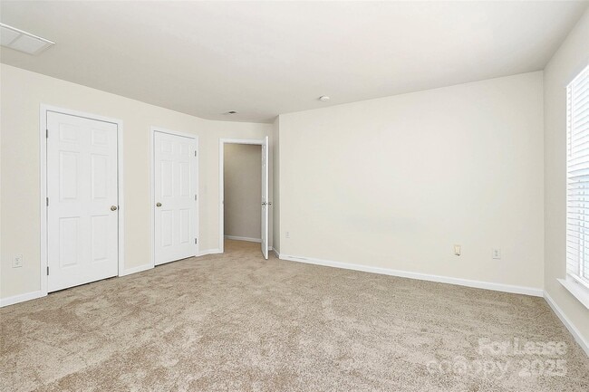 Building Photo - 10009 Barbee Dr