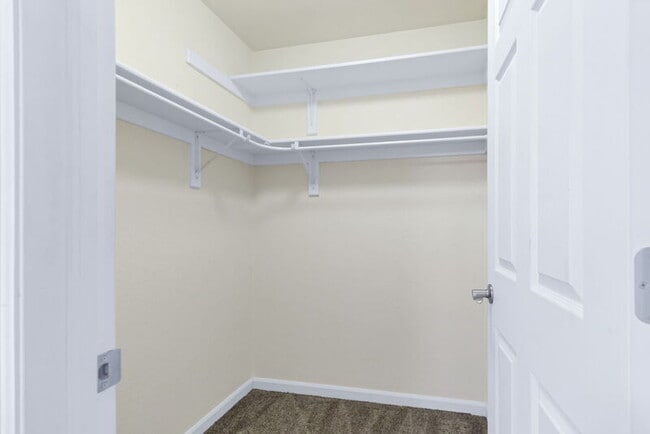 Building Photo - 1577 Chase St