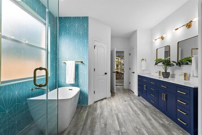 Building Photo - 10909 River Plantation Dr