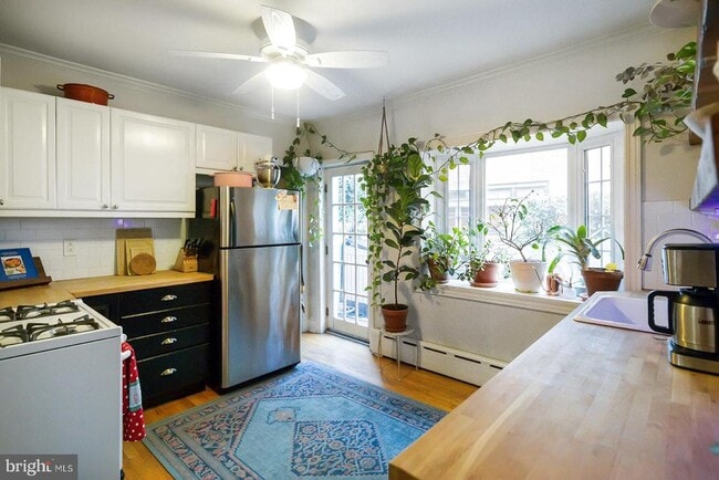 Building Photo - 516 Kauffman St