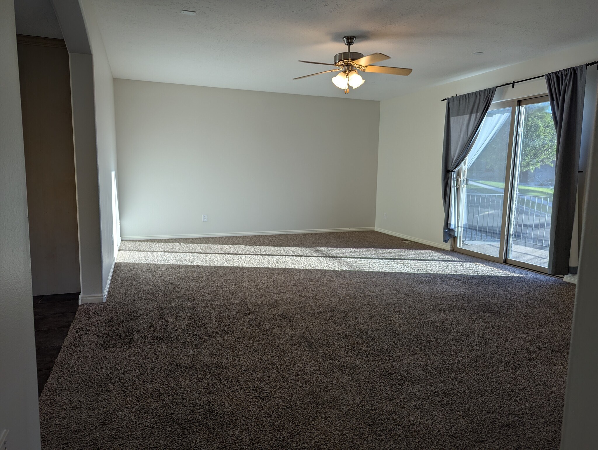Building Photo - 10576 N Sage Vista Ln