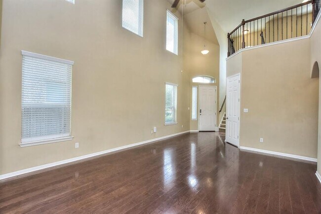 Building Photo - 1232 Clearwing Cir