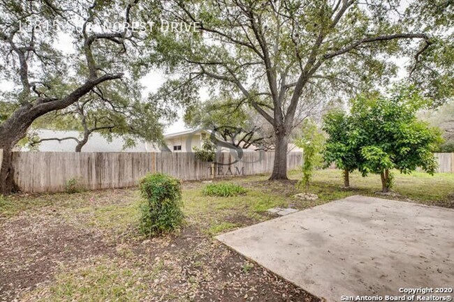 Building Photo - 13815 Susancrest Dr