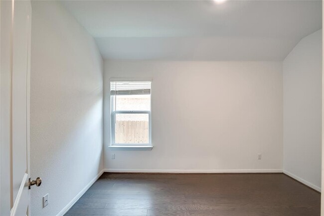 Building Photo - 220 Berean Ln