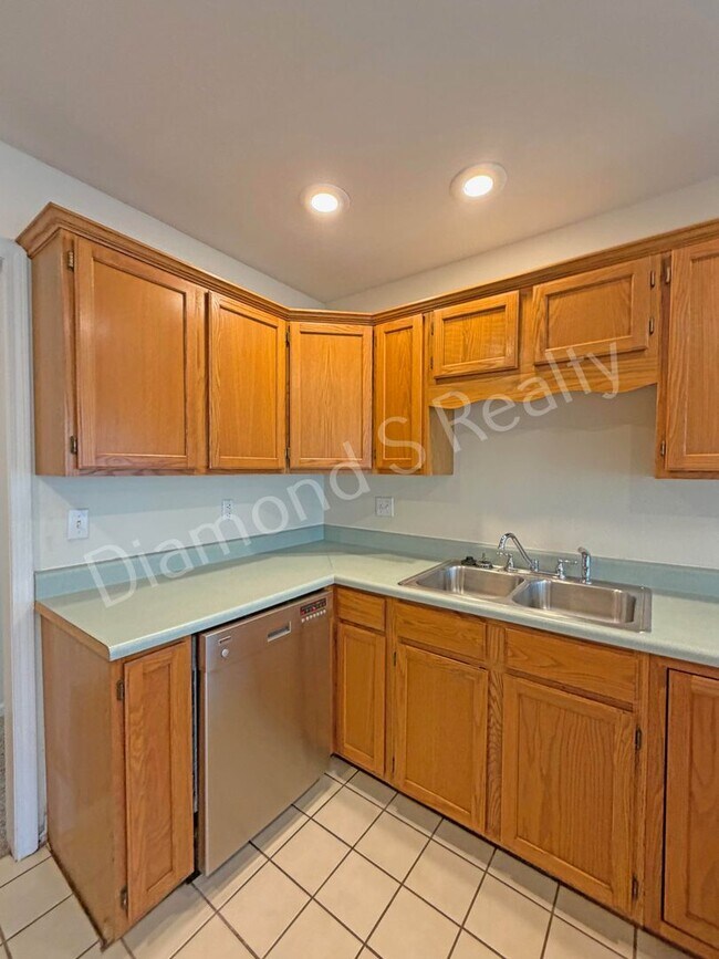 Building Photo - Beautiful All Brick Home Available!