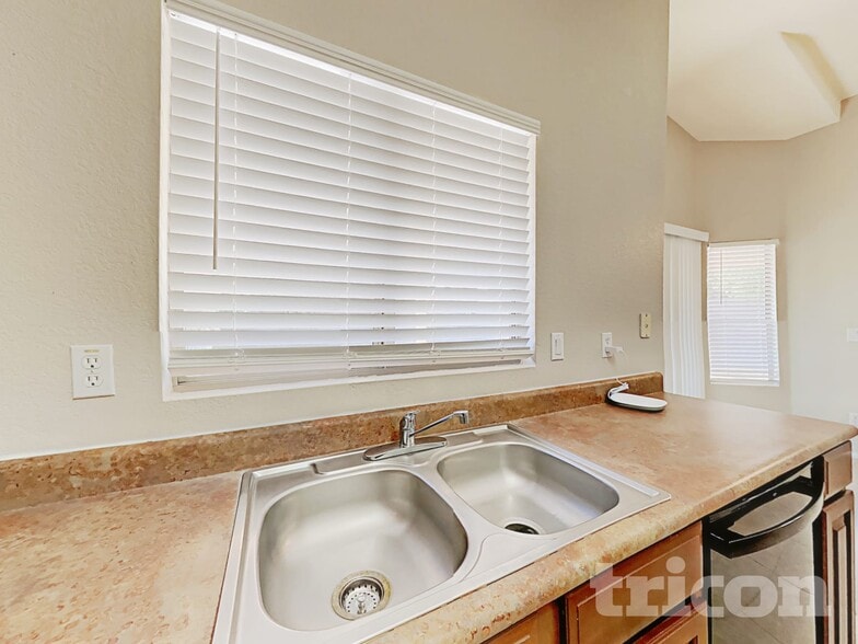 Building Photo - 40175 N Costa Del Sol Dr