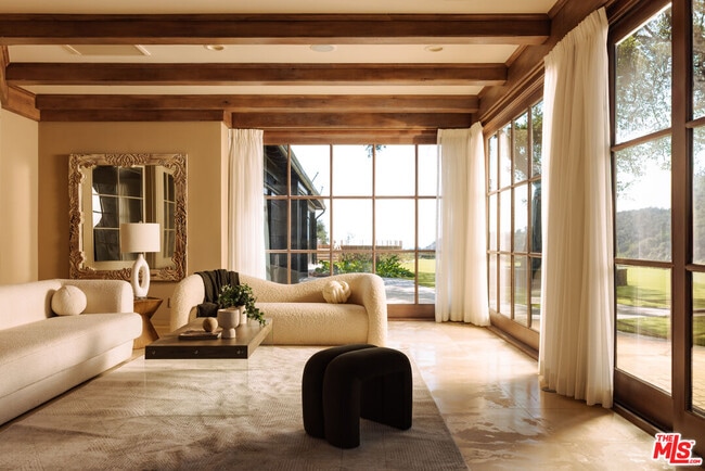 Building Photo - 3100 Mandeville Canyon Rd