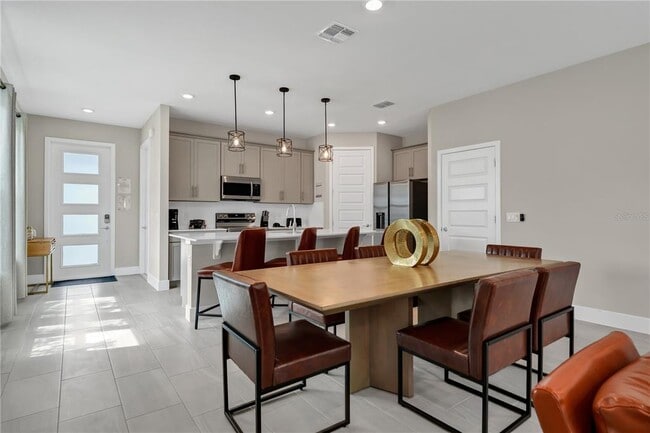 Building Photo - 7833 Spectrum Dr