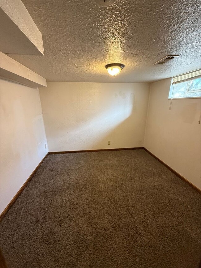 Building Photo - 227 W 14th St