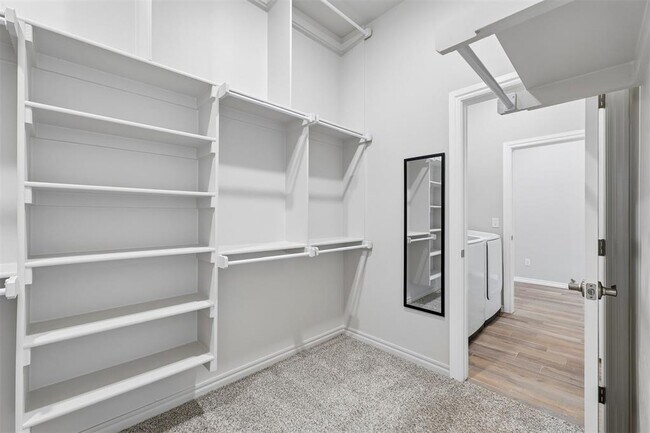 Building Photo - 16129 Villa Valeria Way
