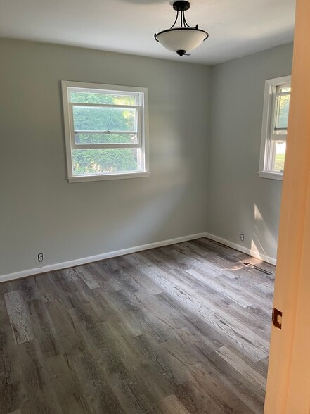 Building Photo - 532 Capitol Dr