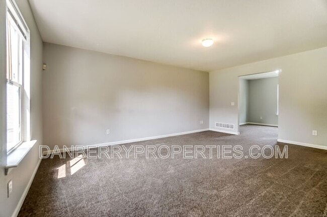 Building Photo - 3716 Turret Green Dr