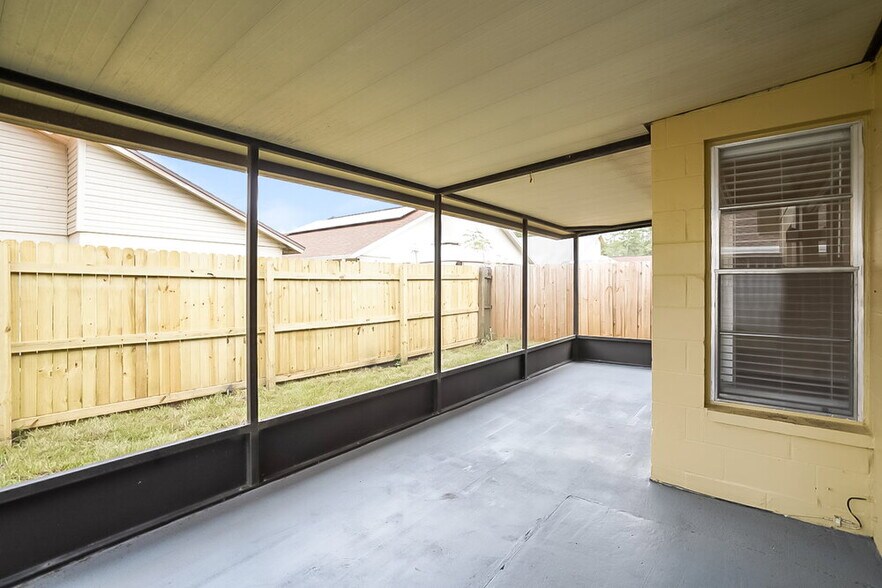 Building Photo - 5312 Southwick Dr