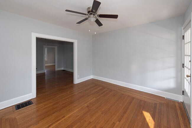 Building Photo - 4507 Ashland Ave