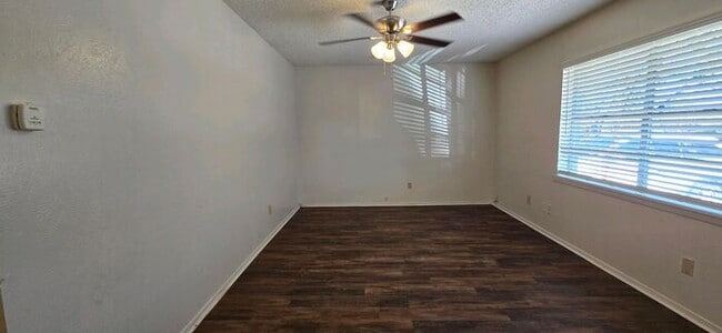 Building Photo - Charming 2-Bedroom Home for Rent – Comfortable & Convenient Living!