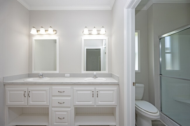 Building Photo - 1620 Killarney Ct