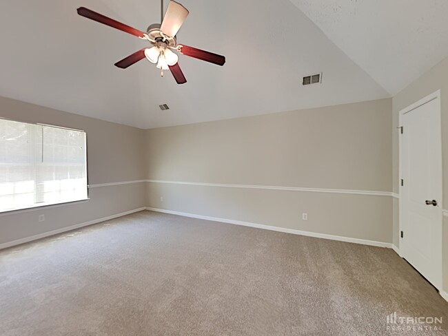 Building Photo - 6469 Snowden Dr