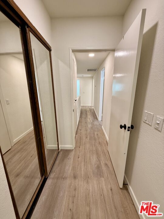 Building Photo - 10215 Variel Ave