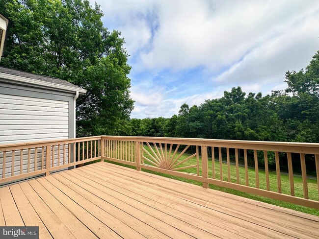 Building Photo - 925 Jubal Way