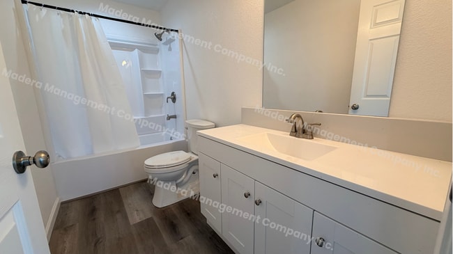 Building Photo - Villa De Ramon Apartment