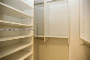 Building Photo - 300 Bayview Dr