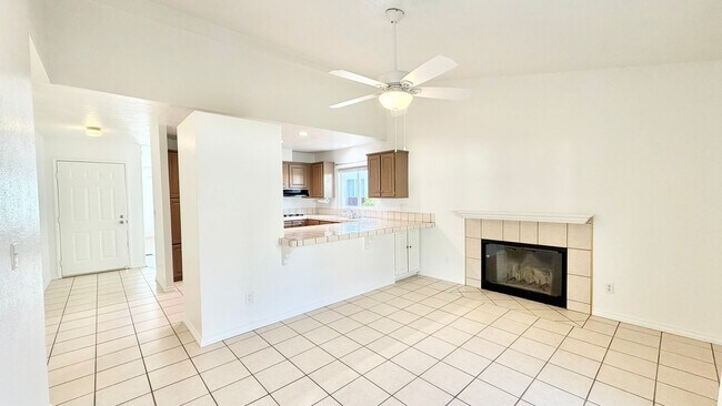 Building Photo - Lovely Single-Story Home in the Friendly a...