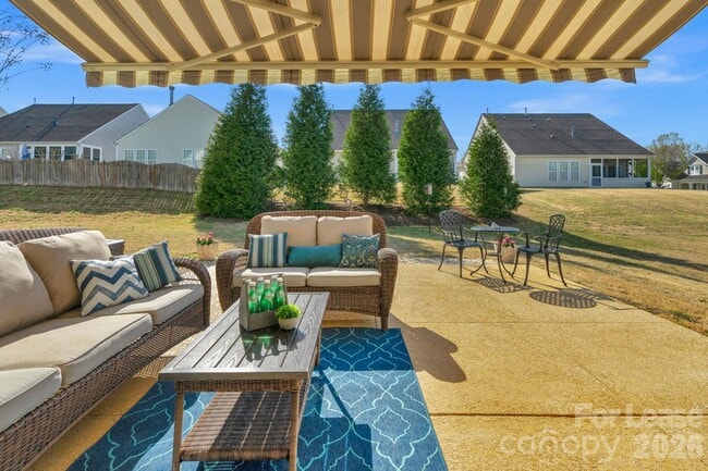 Building Photo - 2076 Belair Dr