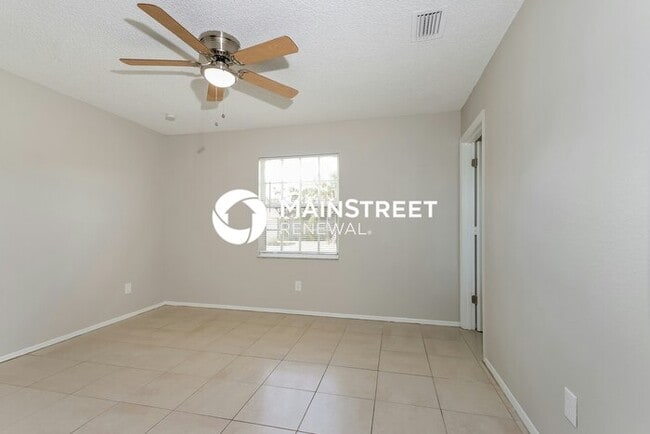 Building Photo - 3 Bedroom Pet-Friendly Home in Port St Luc...