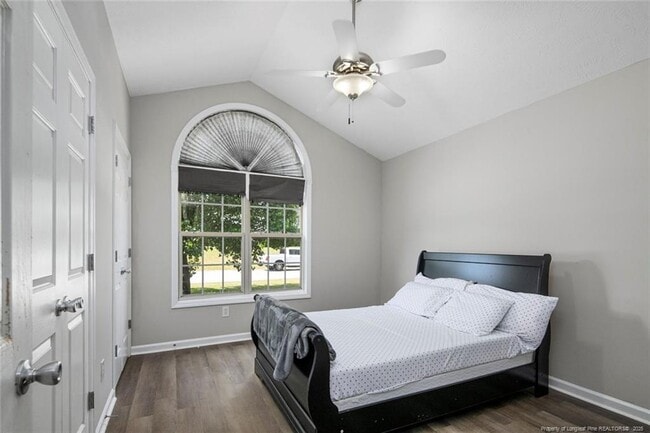 Building Photo - 118 Gait Ct