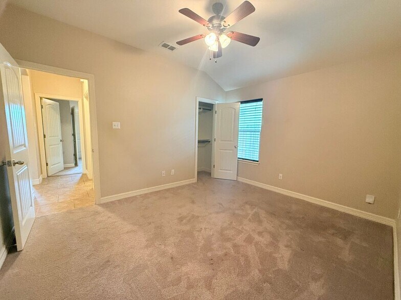 Building Photo - 4308 Bratton