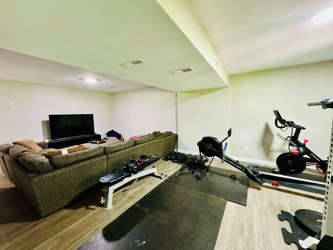 Building Photo - 4 Bedrooms with Finished Basement and Bonu...