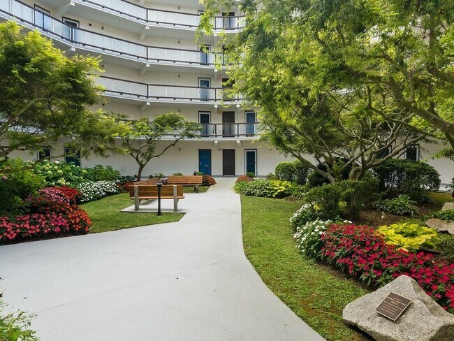 Building Photo - 1316 Capella South Way