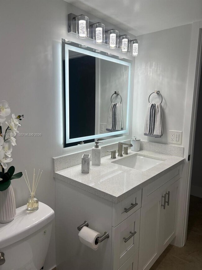 Building Photo - 1400 SW 124th Terrace