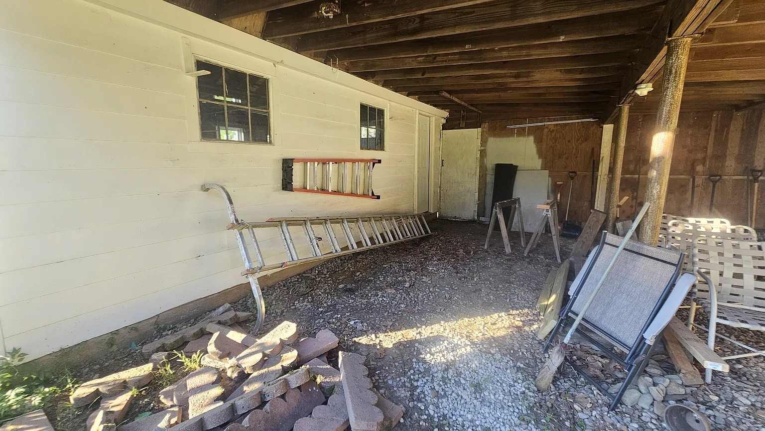 Building Photo - 517 Salmon Falls Rd