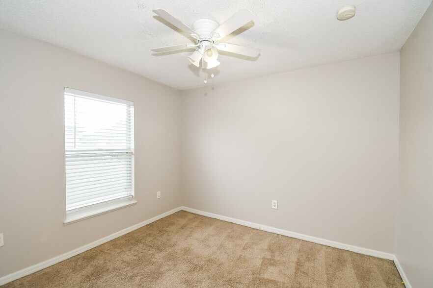 Building Photo - 1454 Seawolf Trail N