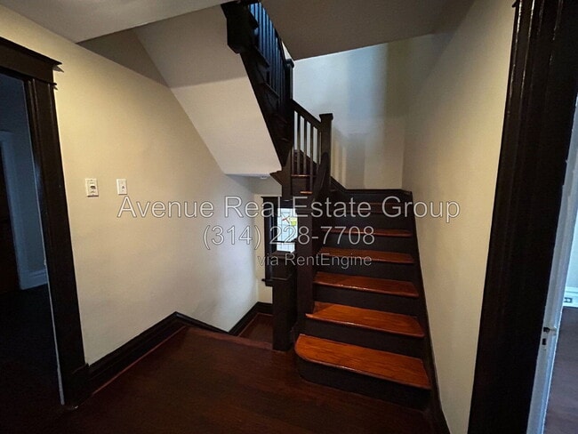 Building Photo - 6028 Pershing Ave
