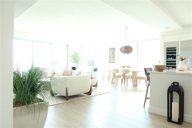 Building Photo - 2910 W Barcelona St