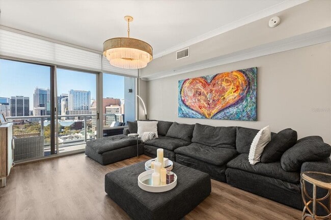 Building Photo - 260 S Osceola Ave