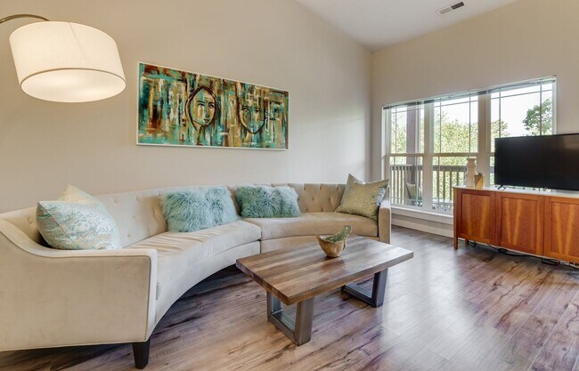 Building Photo - Spacious Happy Valley Townhome Featuring Three Bedrooms, Two Balconies & Attached Garage