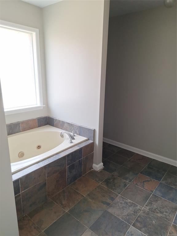 Building Photo - 6309 Scenic Dr