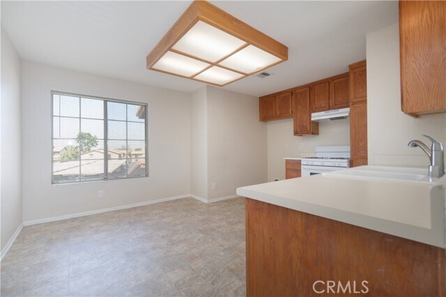 Building Photo - 1365 Crafton Ave