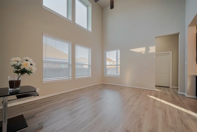 Building Photo - 7809 Axis Rdg Dr