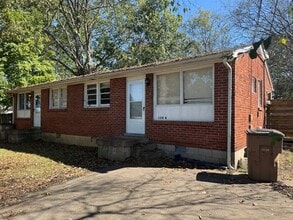 Building Photo - Remodeled Madison Brick Duplex!! 2/1 Large...